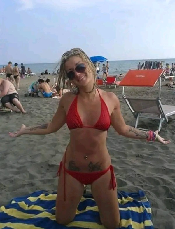 Foto 2 do Conto erotico: TEMA - JHU GHE - 146 - A VISITA AOS TIOS DA GHE.