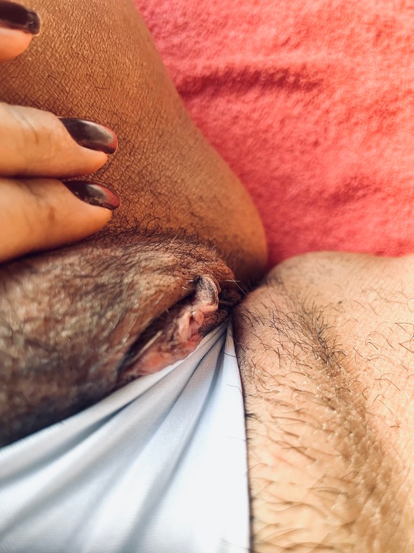 Foto 1 do Conto erotico: Bem peludinha na piscina do condomínio