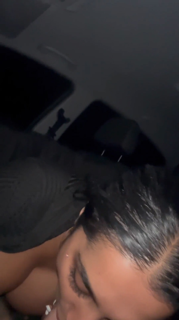 Foto 1 do Conto erotico: Boquete na carro com minha esposa