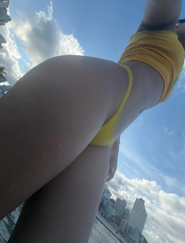 Foto 1 do Conto erotico: TEMA - JHU - 147 - A NOSSA VIAGEM A ANGRA.