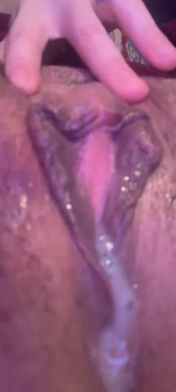 Foto 2 do Conto erotico: Nossa páscoa eu minha filha e o Esso matando saudade de tudo parte final