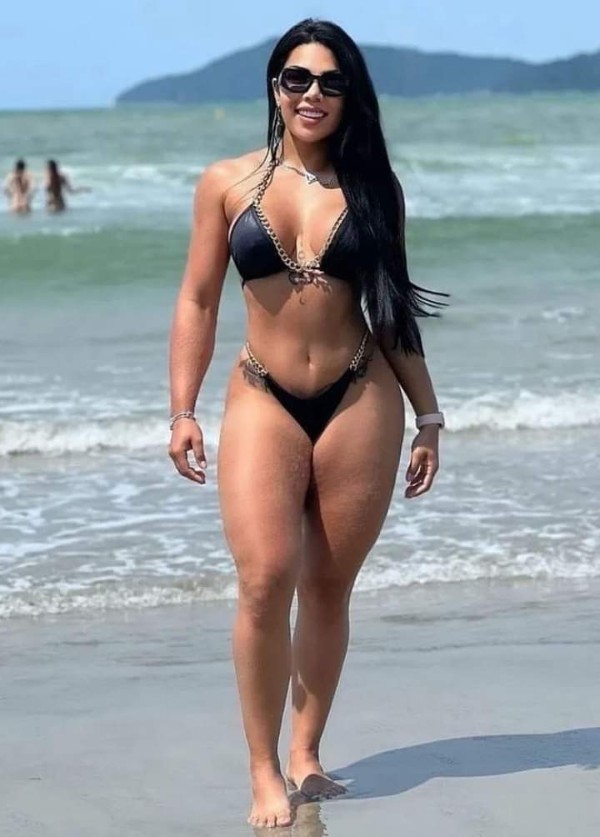 Foto 3 do Conto erotico: TEMA - JHU - 147 - AS SURPRESAS DA MARCELLA E JOYCE.