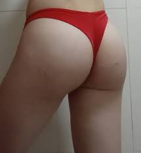 Foto 4 do Conto erotico: Meu amigo me viu usando a calcinha da minha irmã