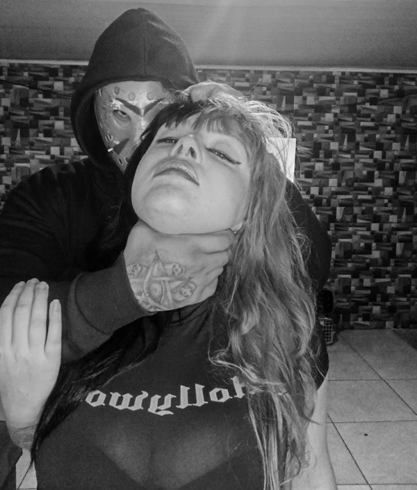 Foto 1 do Conto erotico: Minha primeira experiência com submissão