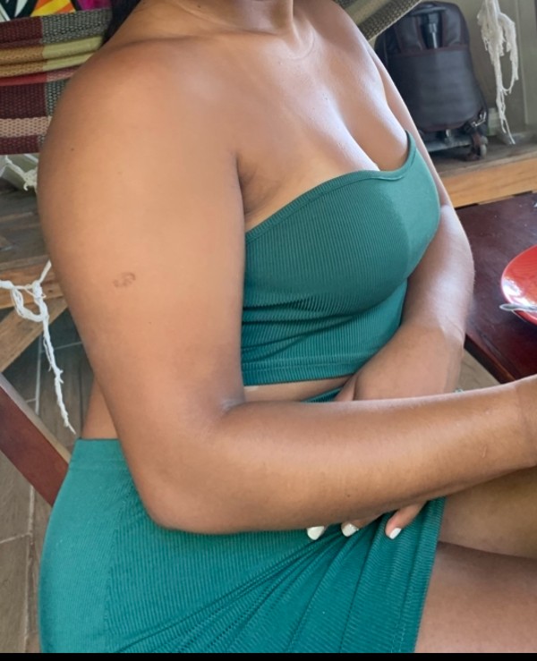 Foto 1 do Conto erotico: Primeira aventura de nossa viagem ao Rio (dois macho pirocudo me usou)