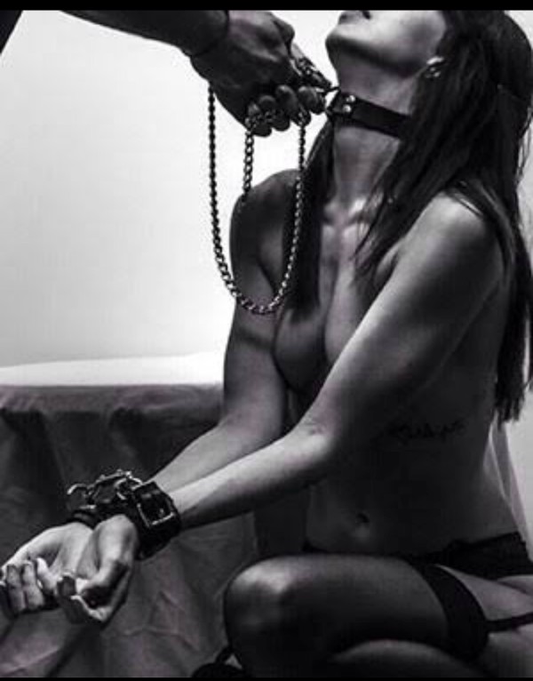 Foto 1 do Conto erotico: A Cadelinha Secreta