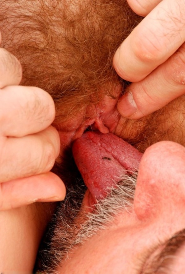 Foto 2 do Conto erotico: A endiabrada afilhada da minha esposa