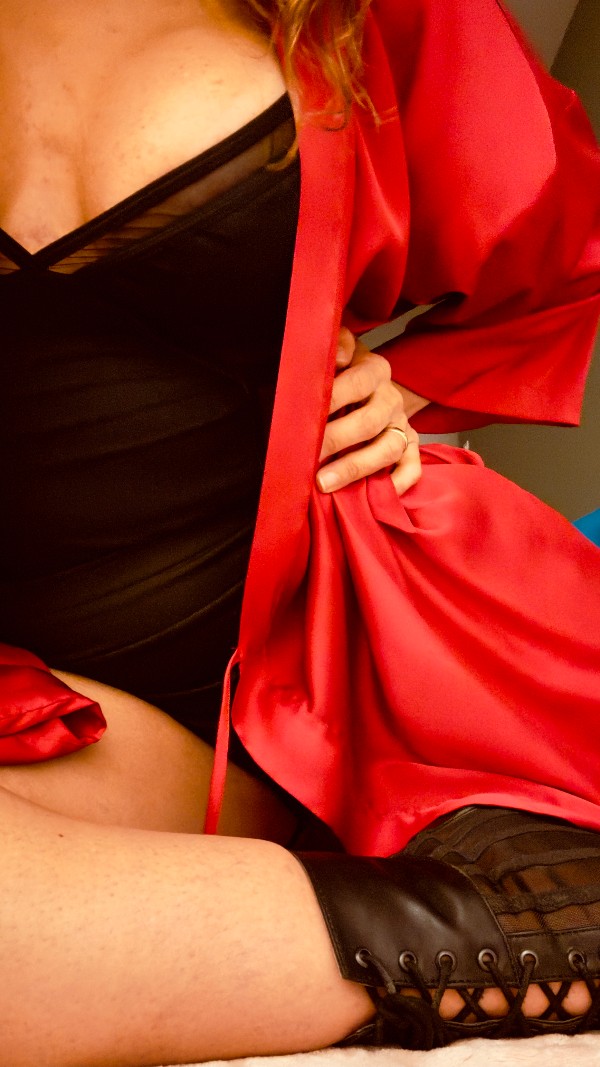 Foto 3 do Conto erotico: O mundo vai acabar, e ela só quer dançar!