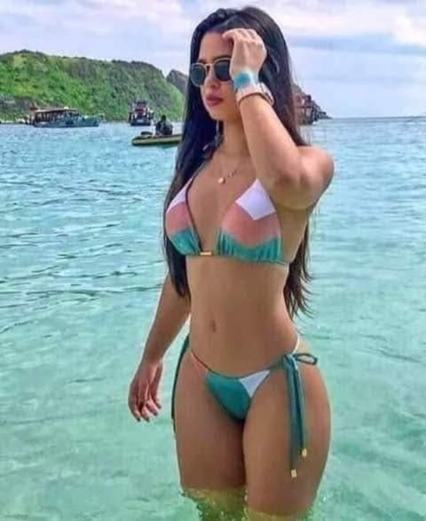 Foto 5 do Conto erotico: TEMA - JHU - 149 - A LINDA FESTA DA VIVIANNE EM BUDAPESTE