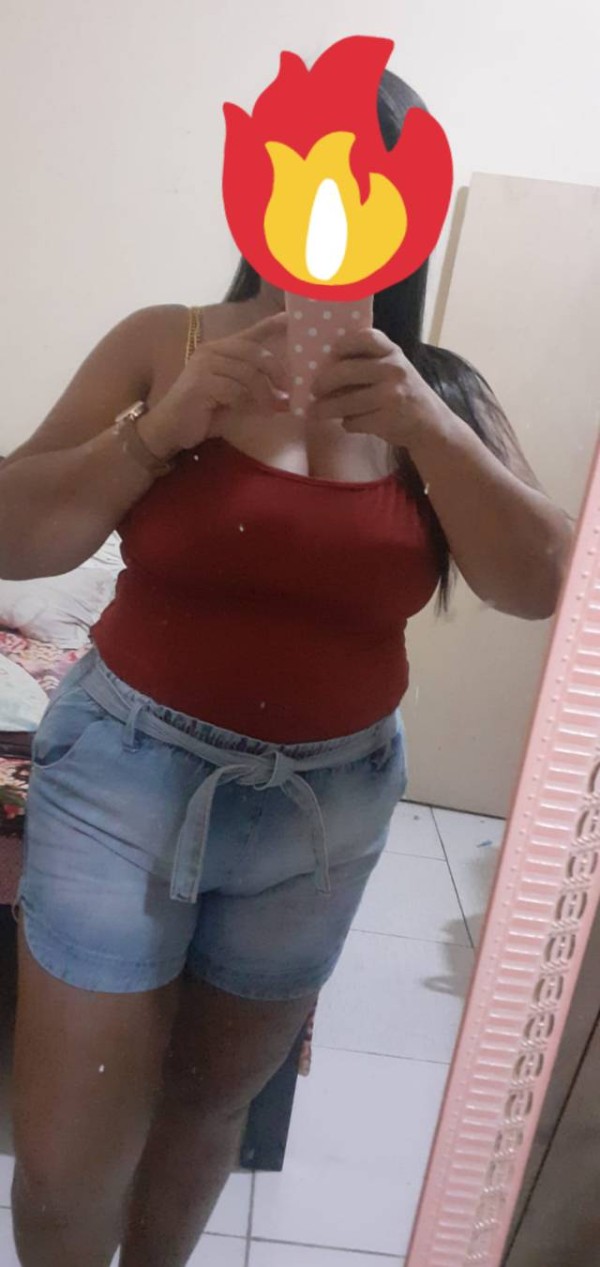 Foto 1 do Conto erotico: Transei com minha sogra na praia.