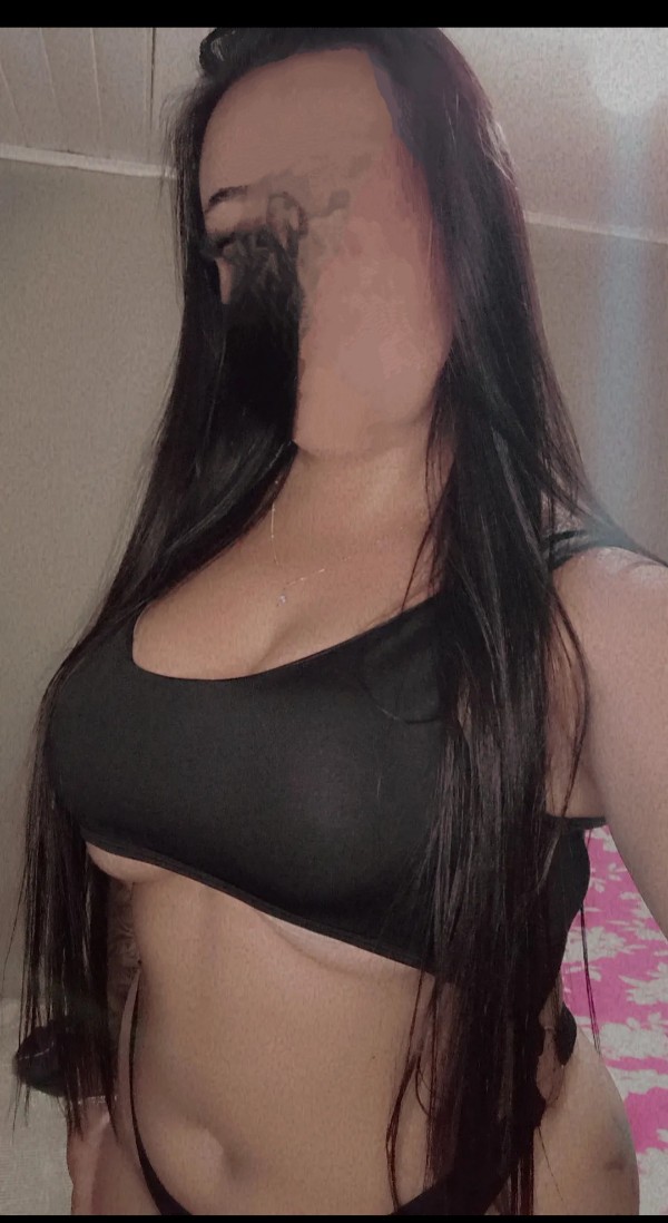 Foto 1 do Conto erotico: Minha namorada aceitou dar pra uma trans