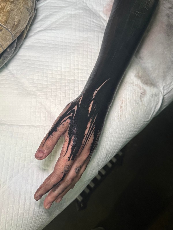 Foto 1 do Conto erotico: O ATENDENTE TATUADO DA PASTELARIA