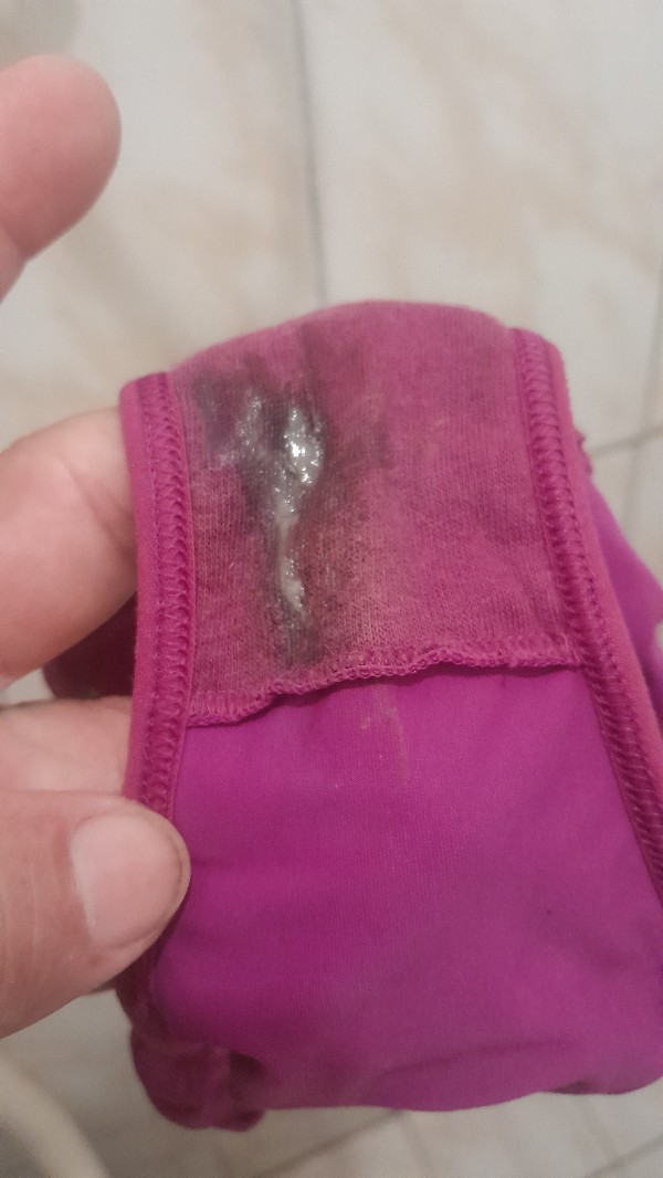 Foto 1 do Conto erotico: Minha entiadinha tem tesão na minha filha.