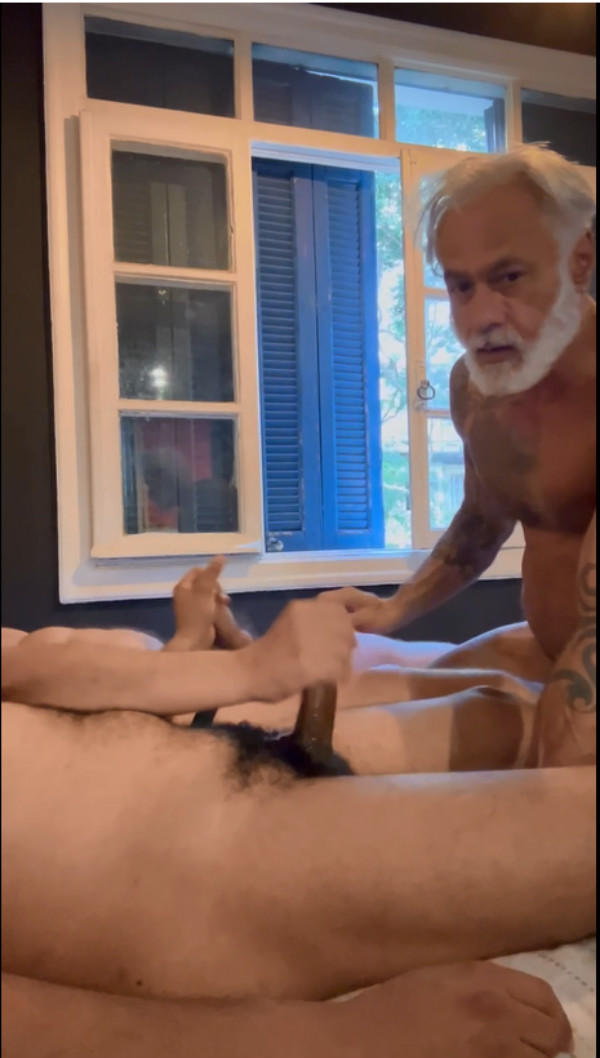Foto 1 do Conto erotico: Funcionário da loja na Santa Ifigênia - Contatou no App e veio me usar com meu marido