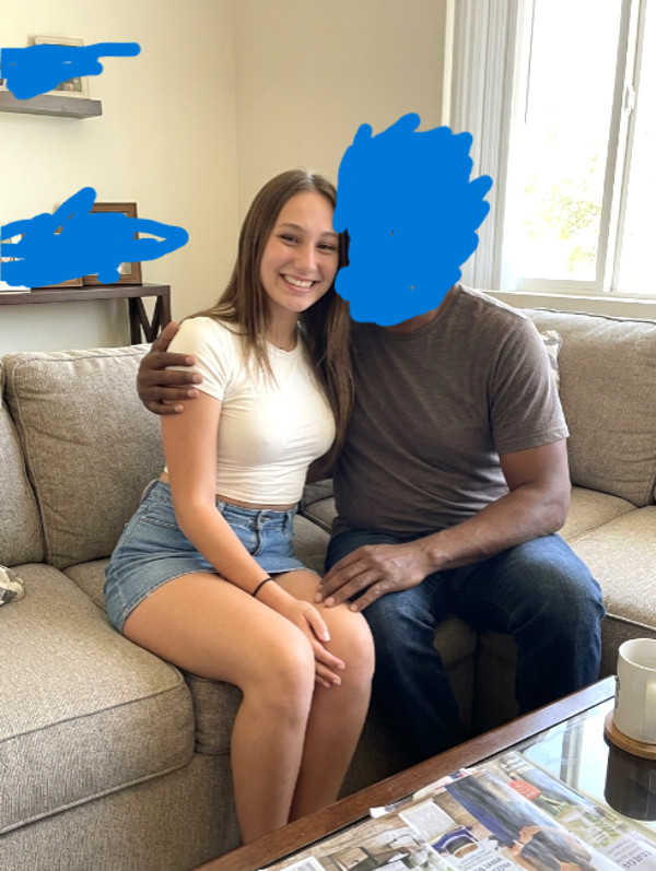 Foto 2 do Conto erotico: Como me tornei puta PARTE 3 - VENDI MINHA VIRGINDADE PRO AMIGO DO MEU PADRASTO