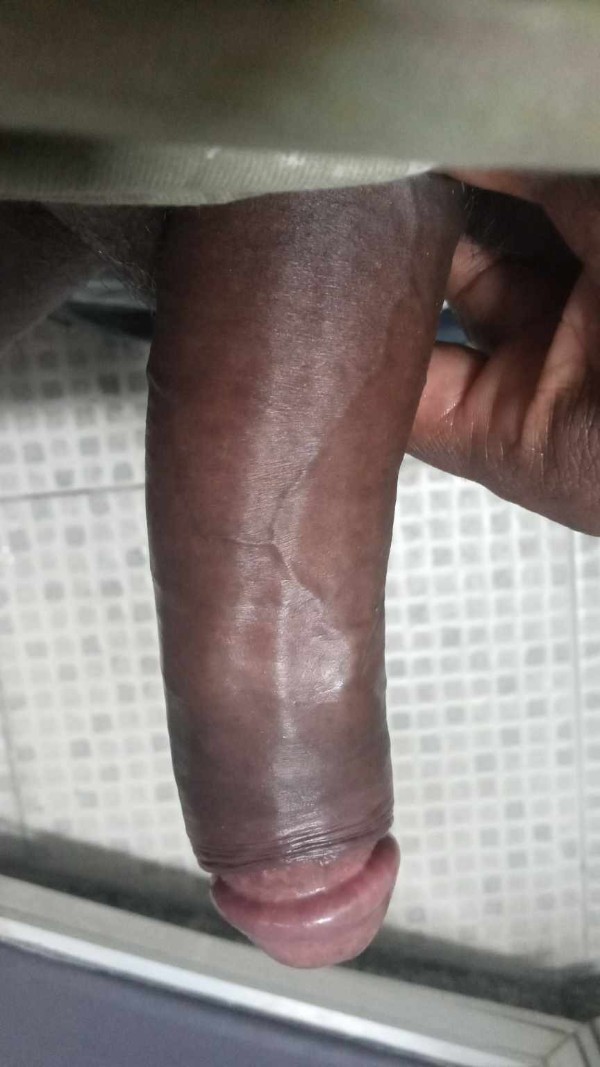 Foto 2 do Conto erotico: O dia seguinte Agnaldo e o primo haitiano, corno pegou no flagra , fez a esposa vira prostituta