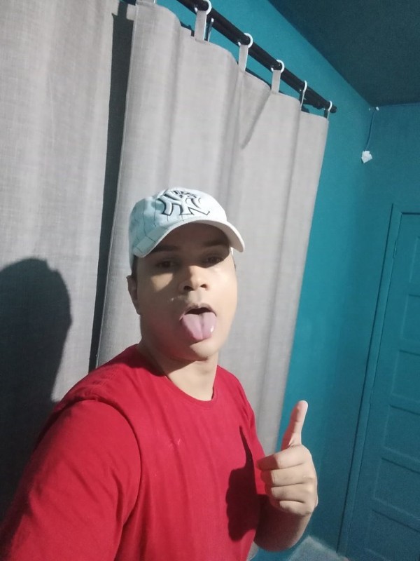 Foto 4 do Conto erotico: Eu tinha 19 anos e morava com meus pais