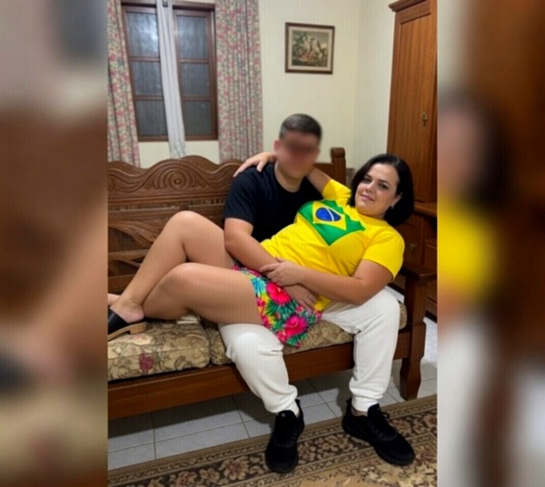 Foto 3 do Conto erotico: Jogo do Brasil, e sexo com meu filho.