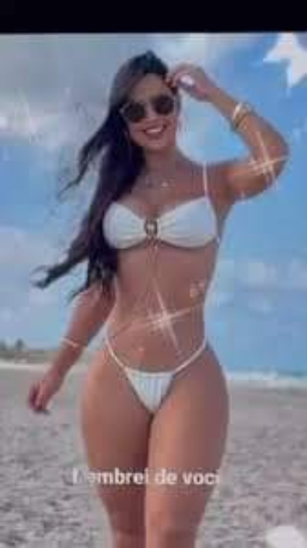 Foto 3 do Conto erotico: - * - * - * - * - 153 - LINDA E APAIXONADA SELENA. - * -
