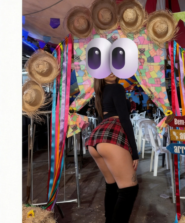 Foto 1 do Conto erotico: SOGRO CHEIRANDO MINHA CALCINHA