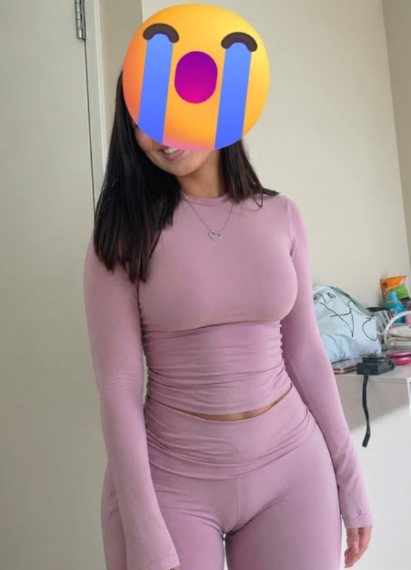 Foto 1 do Conto erotico: PERSONAL SE APROVEITOU DE MIM NA FRENTE DO MARIDO