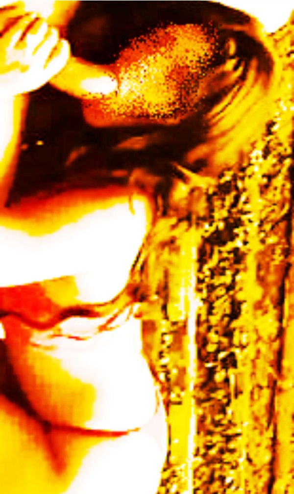 Foto 3 do Conto erotico: Uma Gruta no Meio da Mata