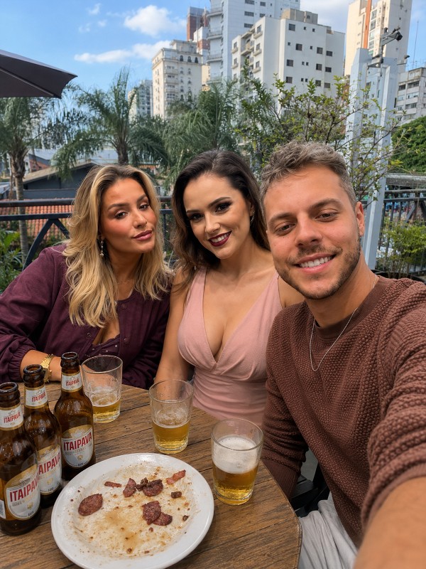 Foto 1 do Conto erotico: A Esposa de Todos — Vitória