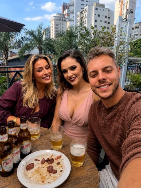 Foto 2 do Conto erotico: A Esposa de Todos — Vitória