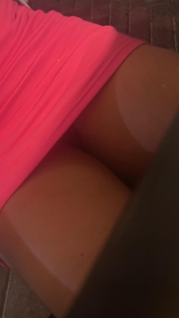 Foto 3 do Conto erotico: Vestidinho colado sem calcinha, pronta pra você!