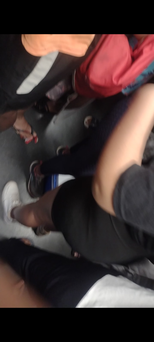 Foto 1 do Conto erotico: Enrabei gostoso a Branquinha de Legging no metrô