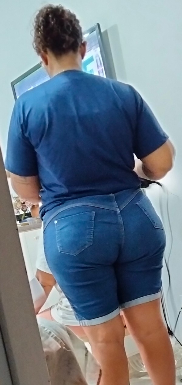 Foto 1 do Conto erotico: Tia dando sinais?