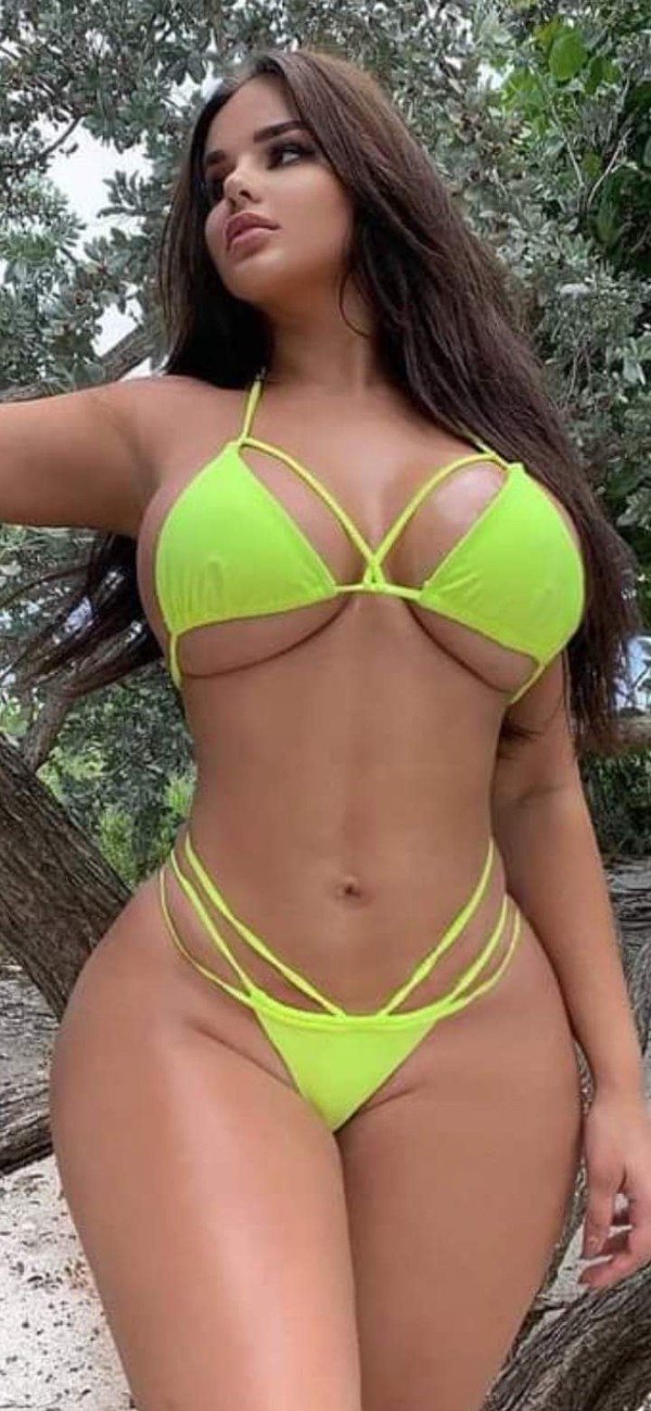 Foto 2 do Conto erotico: - * - * - A LINDA MARCELLA C. L. - - -
