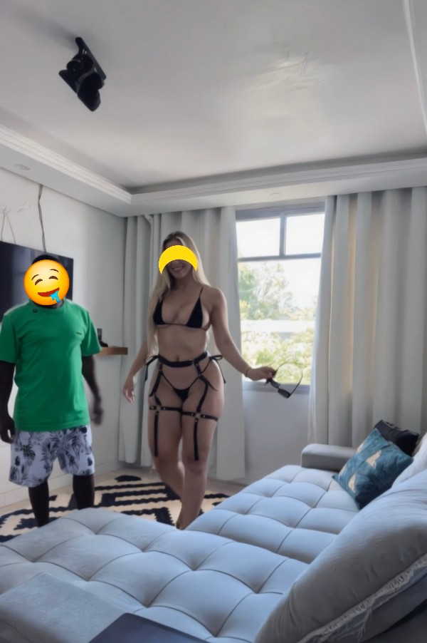 Foto 2 do Conto erotico: Minha esposa gostosa e o idoso morador de rua 12
