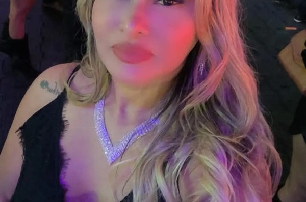Foto 2 do Conto erotico: NOITE DO DOMINGÃO E MINHA ESPOSA NAO PASSA EM BRANCO