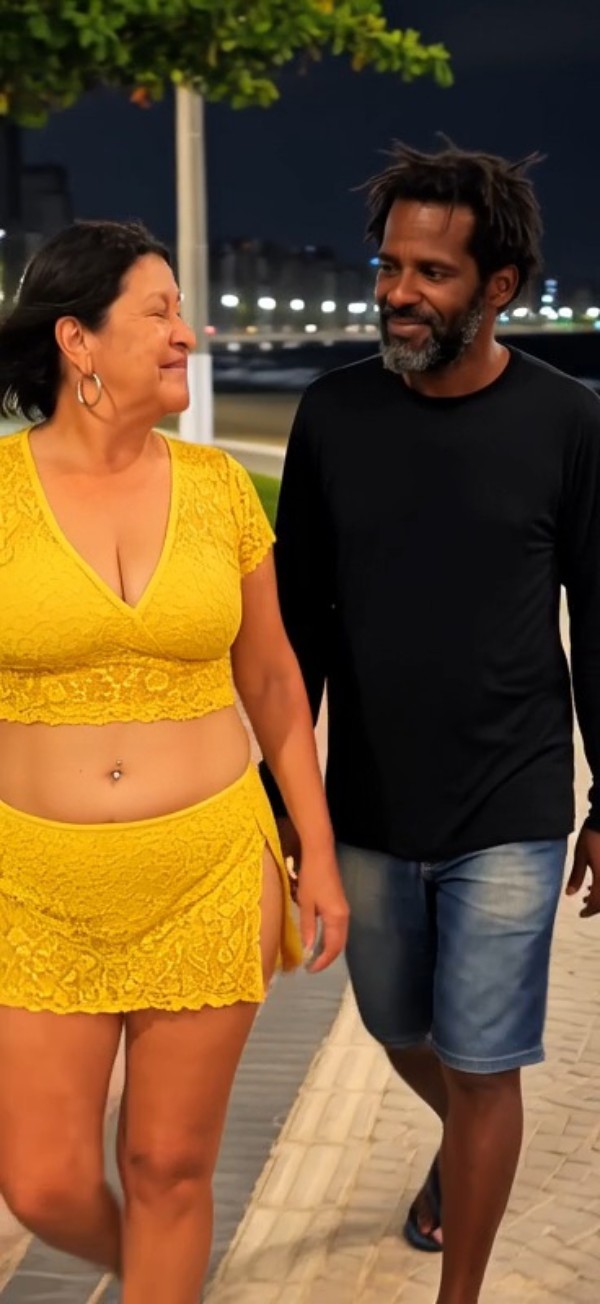 Foto 2 do Conto erotico: Pega na marra depois de sair do barzinho meio bêbada
