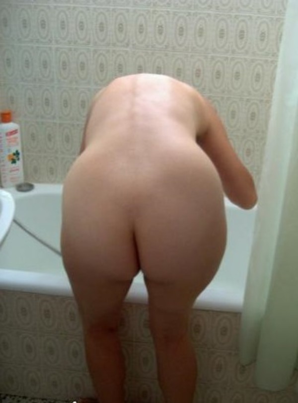 Foto 4 do Conto erotico: NÃO HÁ NADA MAIS EXCITANTE DO QUE FODER A ESPOSA E O MARIDO ASSISTE, TIRA FOTOS E DEPOIS GOZA TAMBÉM