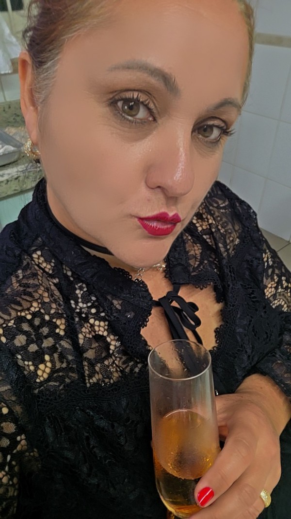 Foto 1 do Conto erotico: A última taça