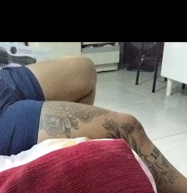 Foto 1 do Conto erotico: Titia e priminha