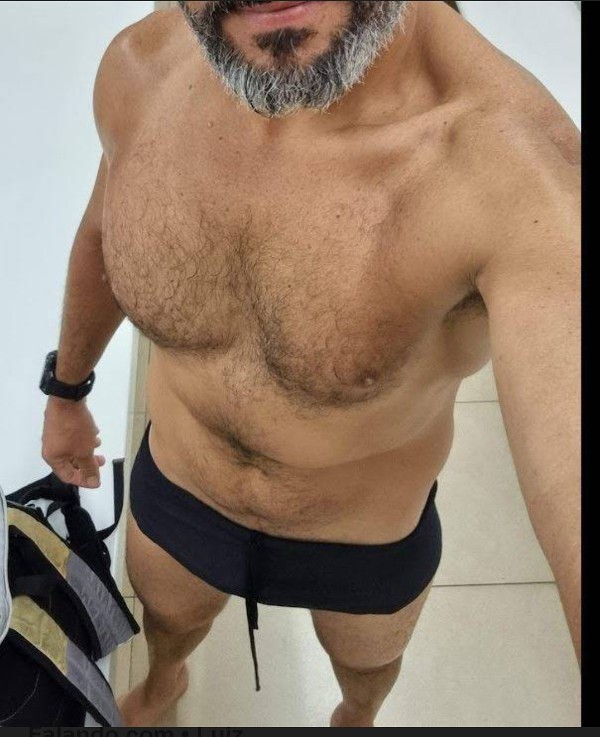 Foto 1 do Conto erotico: O coroa leitou meu cuzinho pela primeira vez