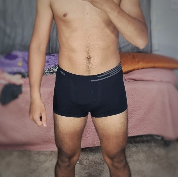 Foto 1 do Conto erotico: Perdi meu cabaço no primeiro ménage bi da minha vida