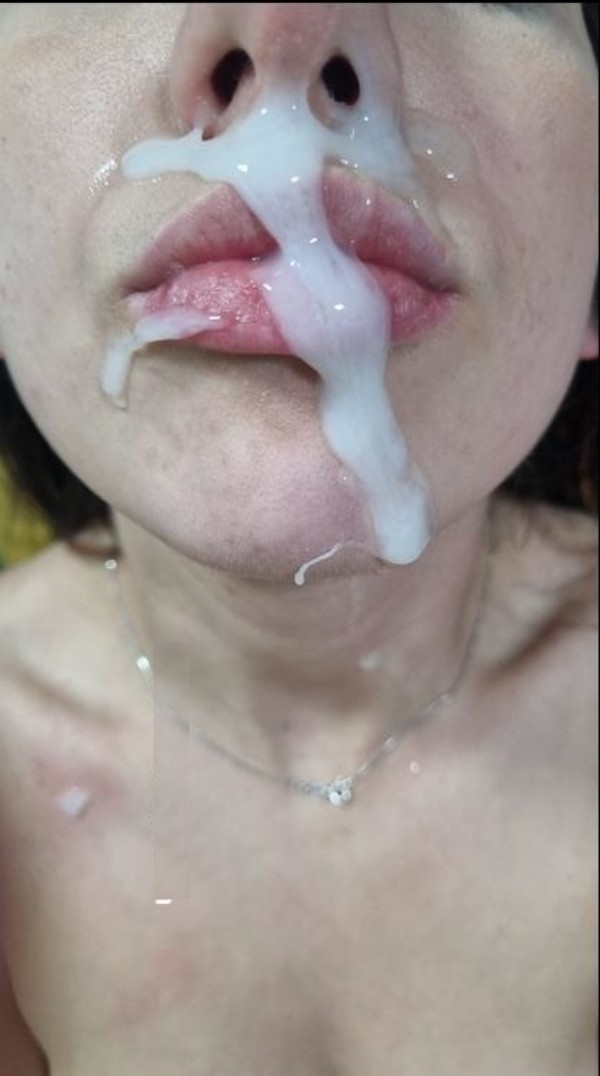 Foto 2 do Conto erotico: Início vigiado pela sogra - parte 1