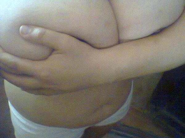 Foto 4 do Conto erotico: Irmãzinha safada Parte 2 Realizando Minha Fantasia