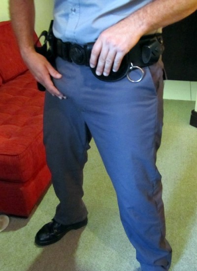 Foto 1 do Conto erotico: O policial casado,amigo da família.