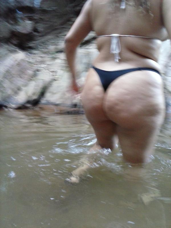 Foto 1 do Conto erotico: O motorista comeu o cuzinho da minha mulher