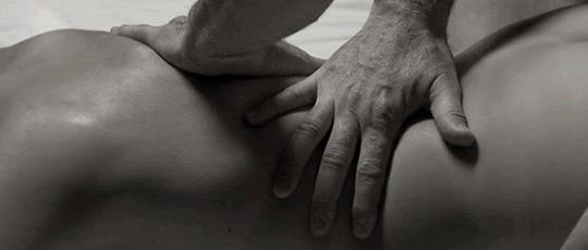 Foto 1 do Conto erotico: Massagem na amiga da esposa - Parte 1