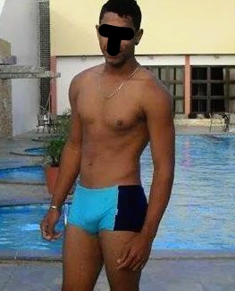 Foto 1 do Conto erotico: Limpador de piscina me deu um trato.