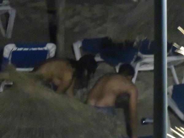 Foto 4 do Conto erotico: Amigo comeu minha namorada de madrugada na praia