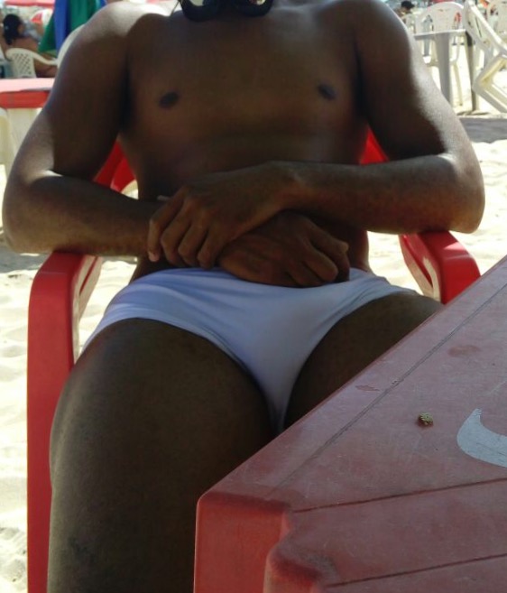 Foto 2 do Conto erotico: Meu chef me comeu na Bahia I